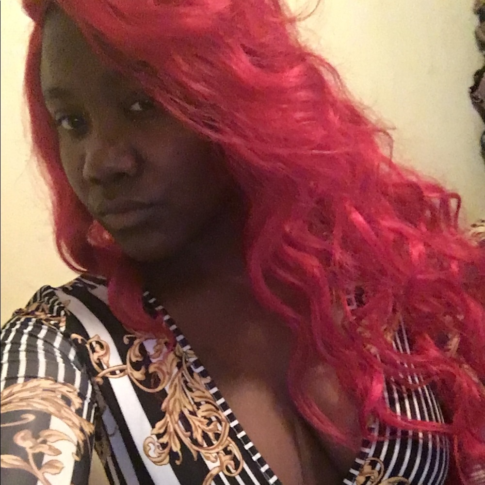 Meet your Posher, Dequindria